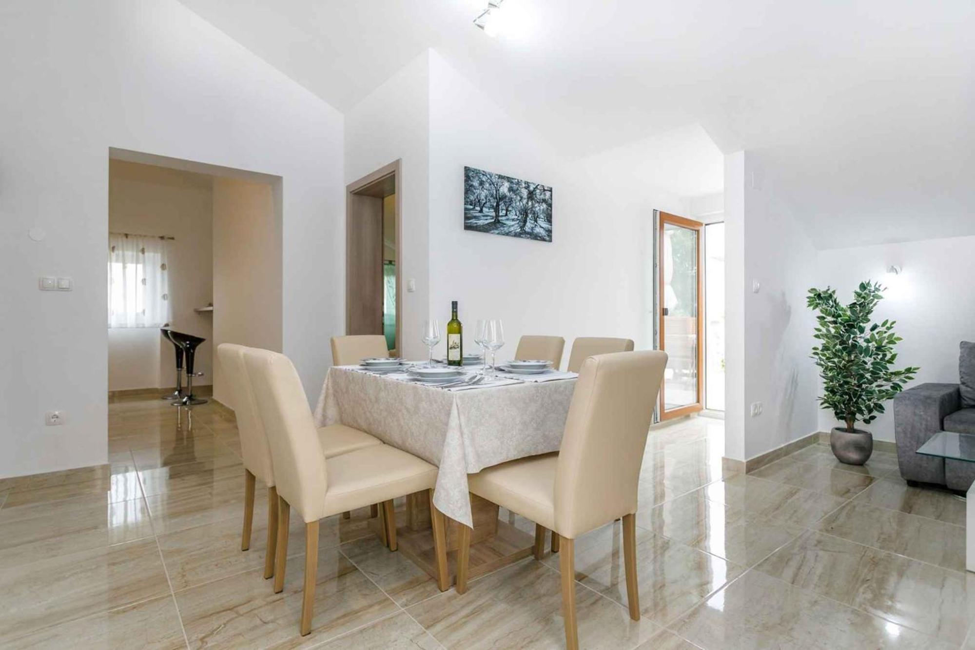 Apartment In Malinska/Insel Krk 38057 Buitenkant foto
